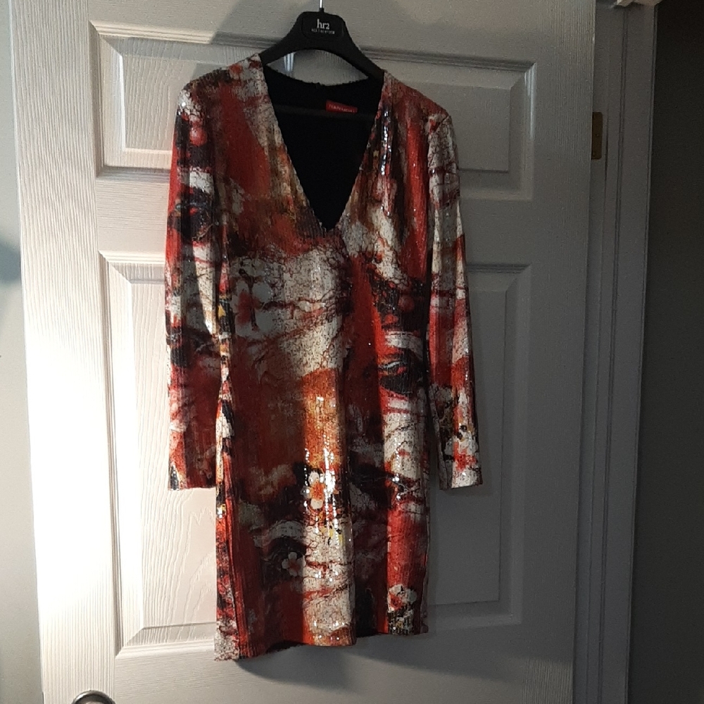 Chic Abstract Long Sleeve Dress